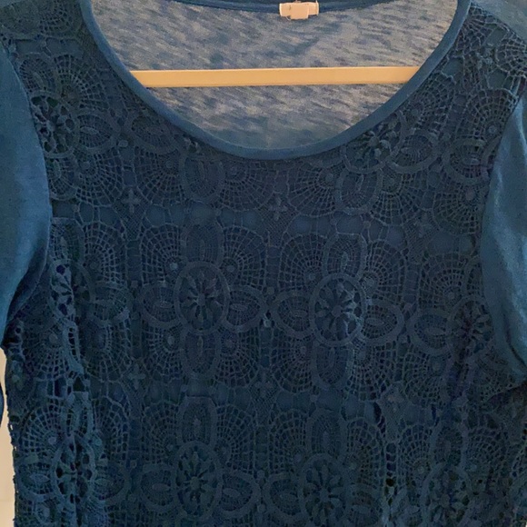 J crew lace shirt. - Picture 3 of 4